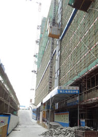 SC200BZ Construction Material Lifting Hoist Payload Capacity 2000 KG Per Cage