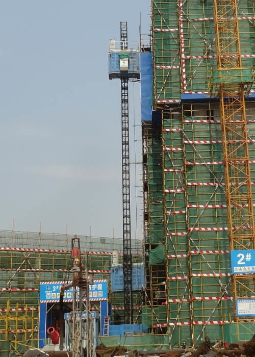 SC200BD Rack And Pinion Hoist 2000KG Payload With Multiple Doors